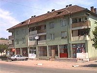 Gurahont - Bloc de locuinte - Virtual Arad County (c)2002