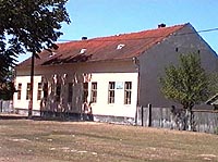 Ostrov - Scoala - Virtual Arad County (c)2002