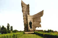 Monumentul Eroilor de la Paulis - Virtual Arad County (c)2002