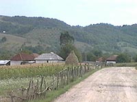 Poienari - La margine de sat - Virtual Arad County (c)2002