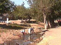 Stoienesti - La spalat in vale - Virtual Arad County (c)2002