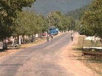 Vale Mare pe Mures - Drumul principal - Virtual Arad County (c)2001