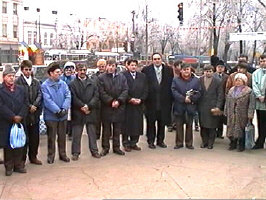 Comemorarea a noa ani de la Revolutia din 1989 in Arad - Virtual Arad News (c) 1998
