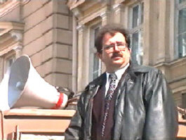 Ghndr Marius, lider sindical - Virtual Arad News (c) 1999