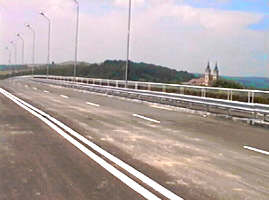 La Lipova un nou pod peste Mures - Virtual Arad News (c)1999
