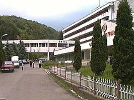 La Moneasa functioneaza scoala pentru ziaristi - Virtual Arad News (c)1999