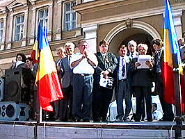 Organizatorii mitingului de protest - Virtual Arad News (c)1999 