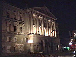 Teatrul de Stat din Arad gazduieste o noua editie a Festivalului de teatru clasic - Virtual Arad News (c)1999 