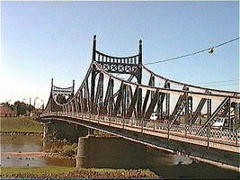Podul Traian - adevarat monument de arta inginereasca - Virtual Arad News (c)2000