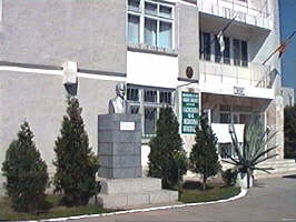 Universitatea "Vasile Goldis" creaza noi facilitati studentilor - Virtual Arad News (c)2000
