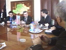 Ambasadorul SUA s-a intalnit si cu prefectul si presedintele CJA
