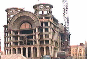 In acest an Catedrala noua va avea terminata si cupola centrala - Virtual Arad News (c)2001