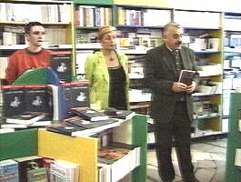 La Libraria "Corina", Lavinia Betea si-a lansat cartea...