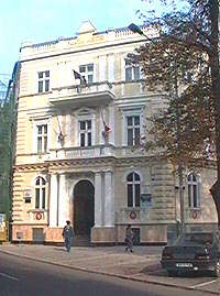 Palatul Justitiei Arad se poate imbogati cu un centru al Curtii de Apel Timisoara - Virtual Arad News (c)2001