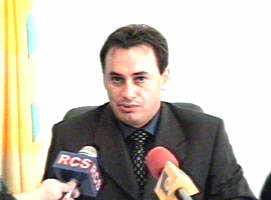 Vicepresedintele CJA - Gheorghe Falca cauta fonduri pentru plata salariilor...