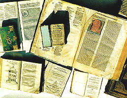 Carti de patrimoniu la Biblioteca Xenopol