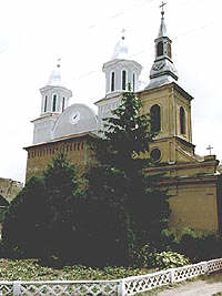 Noua biserica ortodoxa din Cermei a fost tarnosita - Virtual Arad News (c)2002
