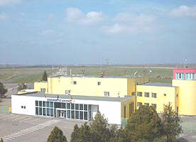 Pista Aeroportului Arad ar mai trebui prelungita - Virtual Arad News (c)2002