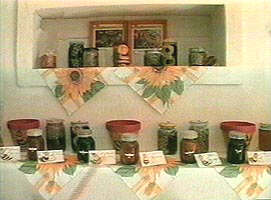 Produse apicole la Muzeul din Minis