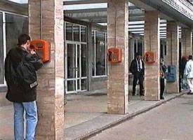 Este posibil ca tariful convorbirilor telefonice sa scada - Virtual Arad News (c)2003