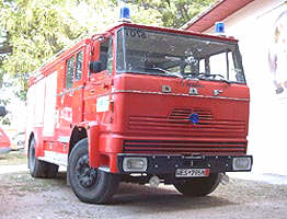 Germanii au donat comunei Macea o performanta masina de pompieri - Virtual Arad News (c)2003