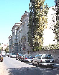 Facultatea de Teologie ortodoxa din Arad ofera mai multe specializari - Virtual Arad News (c)2004