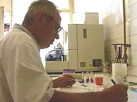 La Arad se infiinteaza singurul laborator de biologie moleculara