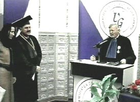 Prof. univ. Dr. Manfred Singer a primit titlul de  "Doctor Honoris Causa" al UVVG