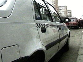 Taximetristii vor trebui sa obtina autorizatia de transport persoane