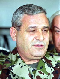 Generalul Spiroiu face ancheta privind participarea la revolutie a lui Eugen Badalan