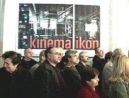 Grupul de arta multimedia Kinema Ikon functioneaza pe langa Complexul Muzeal Arad