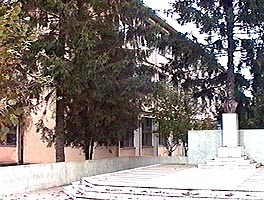 Liceul "Ioan Buteanu" din Gurahont este pregatit pentru instruirea noilor specialisti - Virtual Arad News (c)2005