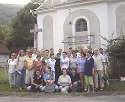 Corul bisericii catolice din Micalaca a cantat la biserica din Moneasa