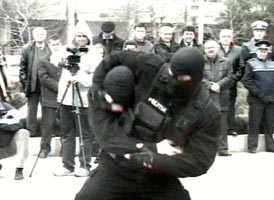 Demonstratii de forta si agilitate la Ziua Politiei Romane