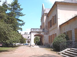 In prezent in Castelul de la Bulci functioneaza un sanatoriu - Virtual Arad News (c)2006