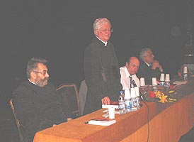 Lansare de carte a Parintelui Pavel Vesa - Virtual Arad News (c)2006