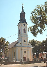 Moastele Sfantului Mucenic Gheorghe au fost aduse la biserica sarbeasca - Virtual Arad News (c)2006