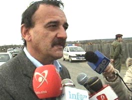 Primarul Beliului - Gheorghe Tica ii va decerna pilotului cazut titlul de "Cetatean de Onoare" al comunei