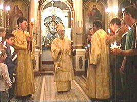 Slujba de Inviere la catedrala ortodoxa - Virtual Arad News (c)2006