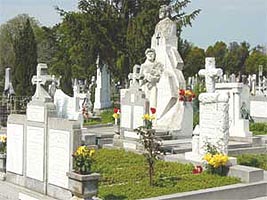 Administratorul cimitirelor Iosif Fucs doreste modernizarea locurilor de veci