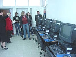 Laboratoarele de informatica ajuta tinerii sa se integreze in cerintele UE