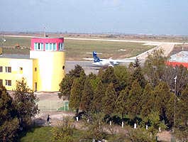 Ministrul transporturilor Berceanu nu doreste reintroducerea curselor Tarom pe aeroportul Arad - Virtual Arad News (c)2007
