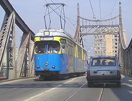Podul Traian este inchis pentru circulatia vahiculelor grele si a tramvaielor
