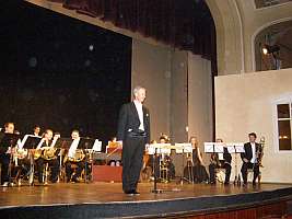 Formatia "Noble brass" pe scena Teatrului "Ioan Slavici"