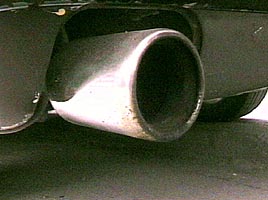 Inspectorii OJPC urmaresc emisiile de gaze la autoturisme