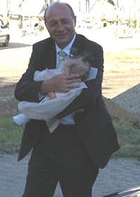 Nasul Basescu cu fina Ana Maria Falca