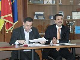 Primarul Falca si presedintele CJA Iotcu considera ca Aradul este discriminat de catre Guvern