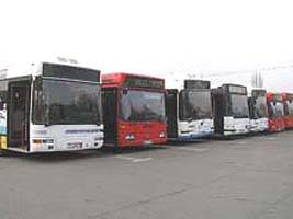 CTP Arad doreşte să înlocuiască autobuzele cu microbuze pe unele din traseele din judeţ