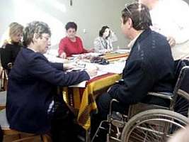 Intreprinzatorii sunt incurajati sa angajeze persoane cu handicap