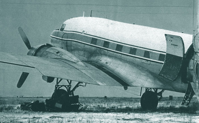 Bimotorul de la "transporturi militare"